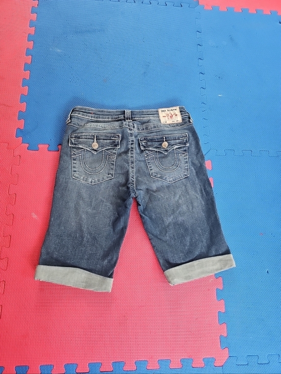 True Religion Pants - True Religion Riley Knee Length Short Size 30